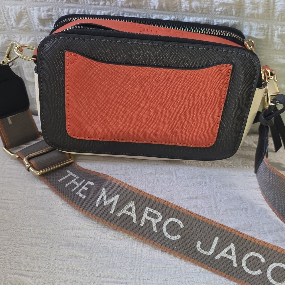 Marc Jacobs Black and Orange Crossbody Bag - Picture 3 of 10